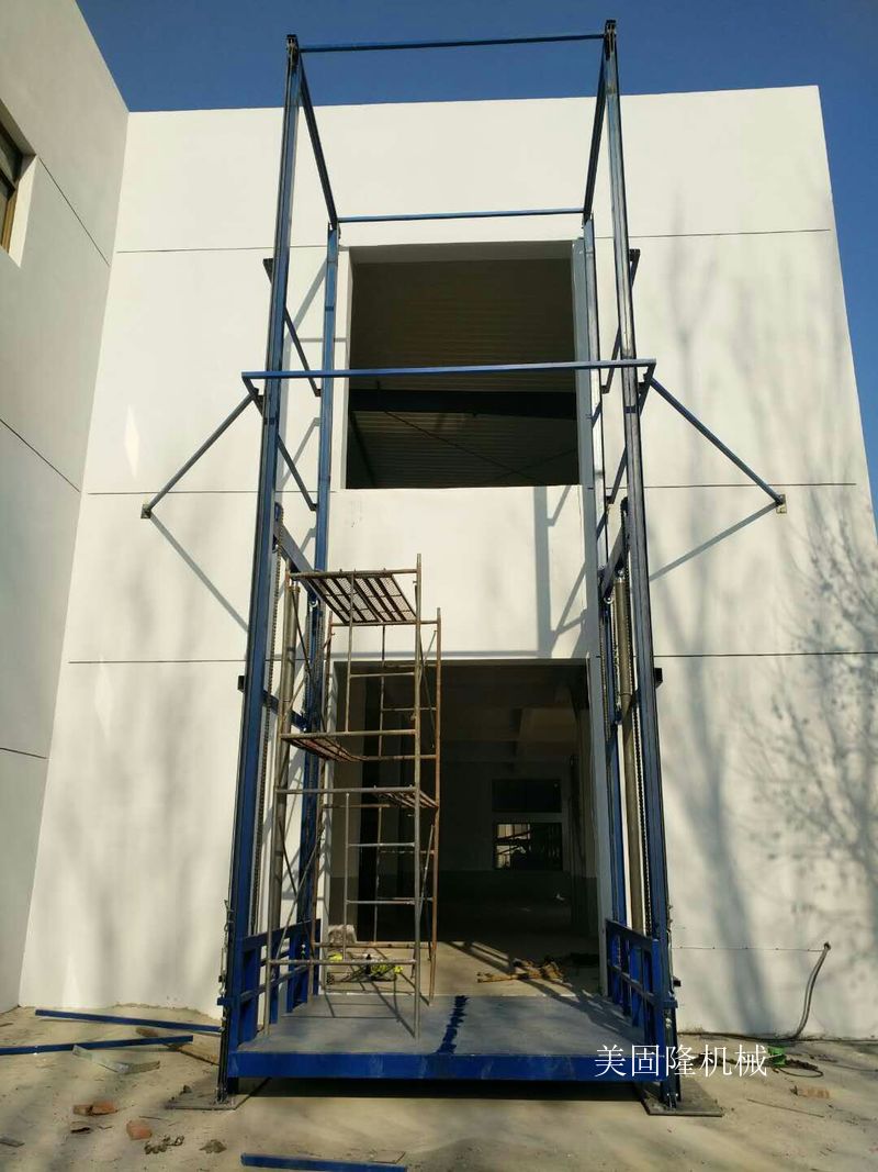 兴安仓库专用导轨式升降货梯价格